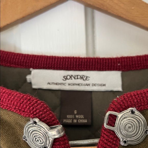 Nordic Pattern Sweater - Picture 2 of 7